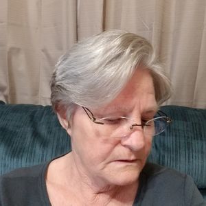 Meet your Posher, Rose